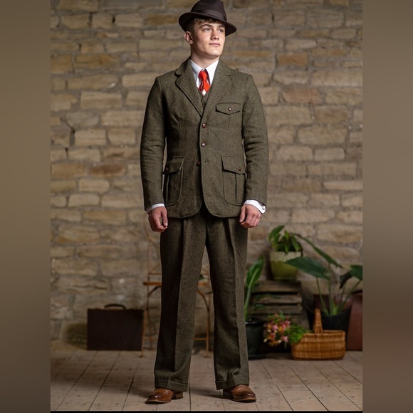 Vintage 1940s repro Socialite tweed suit